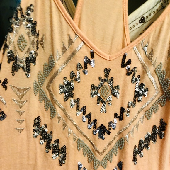Peach Express Sequin Top - Picture 2 of 3